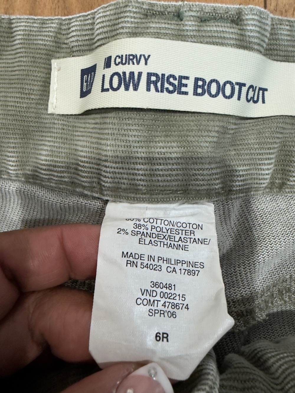 Vintage Gap Curvy Low Rise Bootcut Corduroy Pants Sage Green Size 6R Y2K 90s - Picture 4 of 8